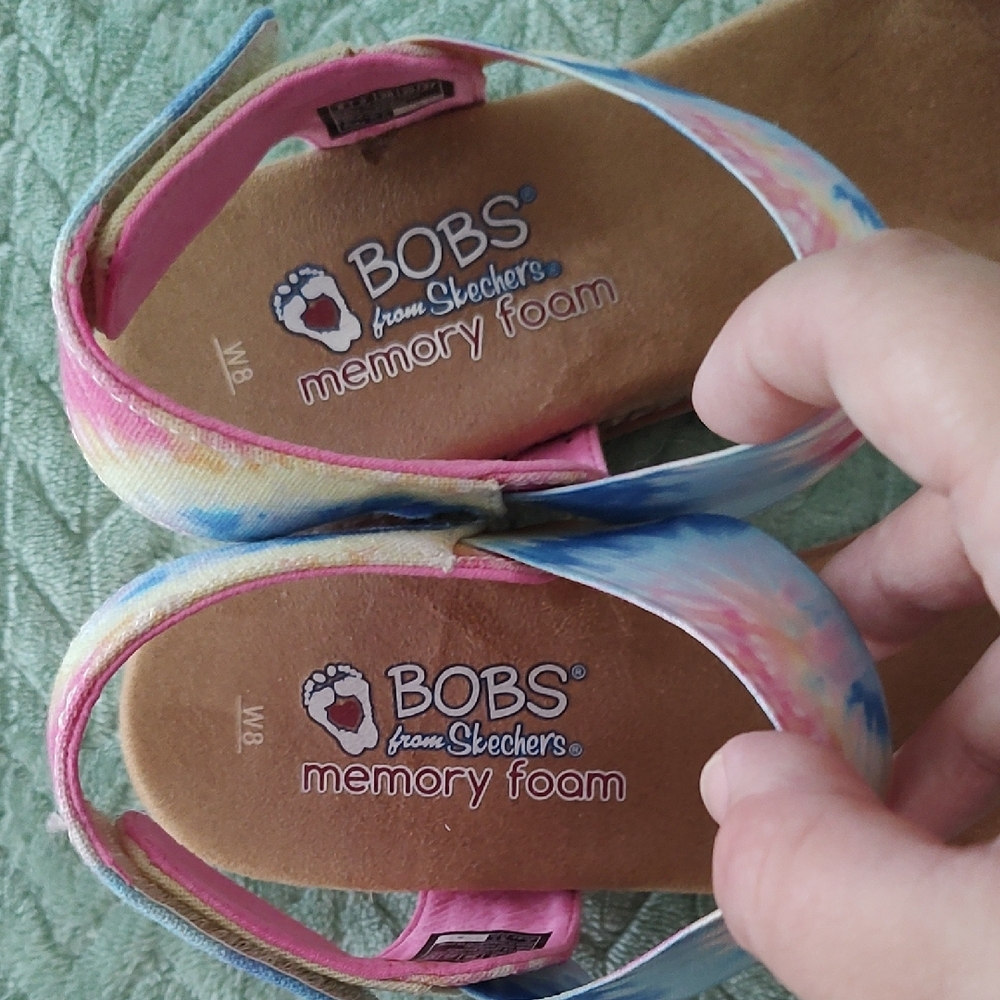 FIRST OFFER ACCEPTED! BOBS from Skechers Tie-Dye Sandals - Picture 3 of 8